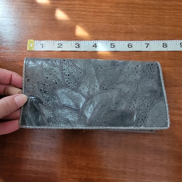 Cora Jacobs Collection Gray Leather Wallet - Picture 5 of 14